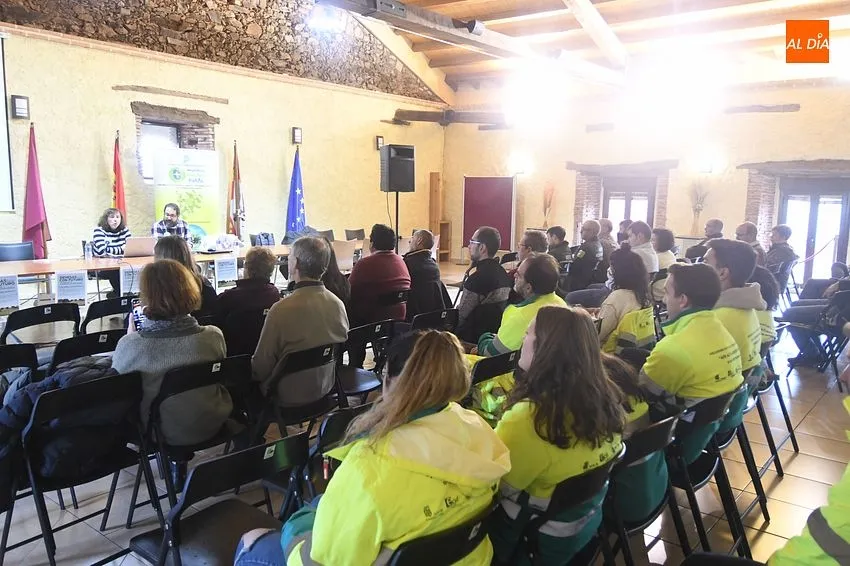 Foto 6 - Las dehesas, protagonistas en Fuenteguinaldo con el objetivo de ayudar a protegerlas