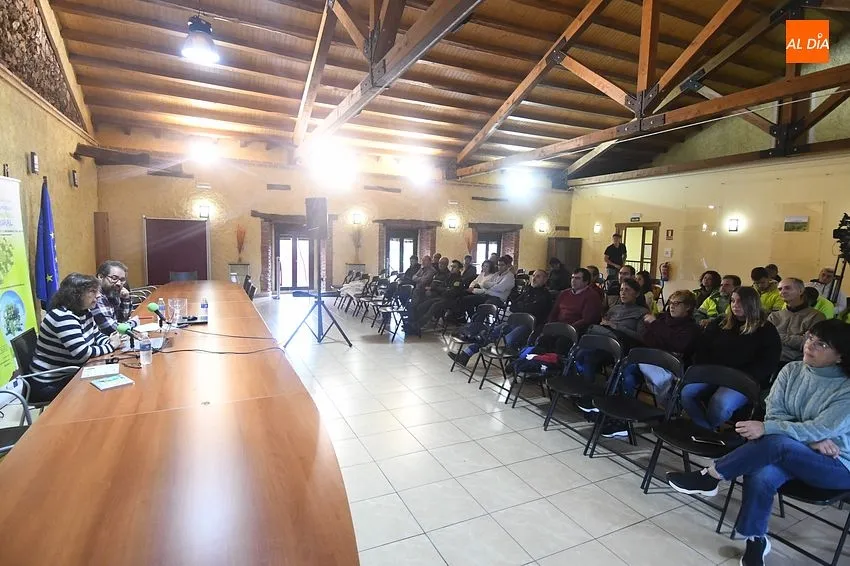 Foto 8 - Las dehesas, protagonistas en Fuenteguinaldo con el objetivo de ayudar a protegerlas