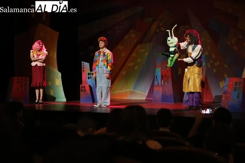 Teatro en el Liceo para celebrar el Día Internacional de las Personas con Discapacidad. Foto de David Sañudo