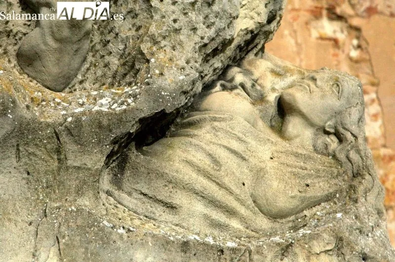 Escultura dedicada a Góngora en Salamanca y realizada por Severiano Grande. Foto de J. Amador Martín