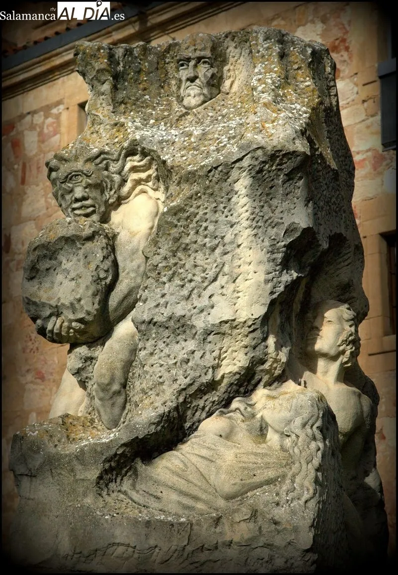 Escultura dedicada a Góngora en Salamanca y realizada por Severiano Grande. Foto de J. Amador Martín
