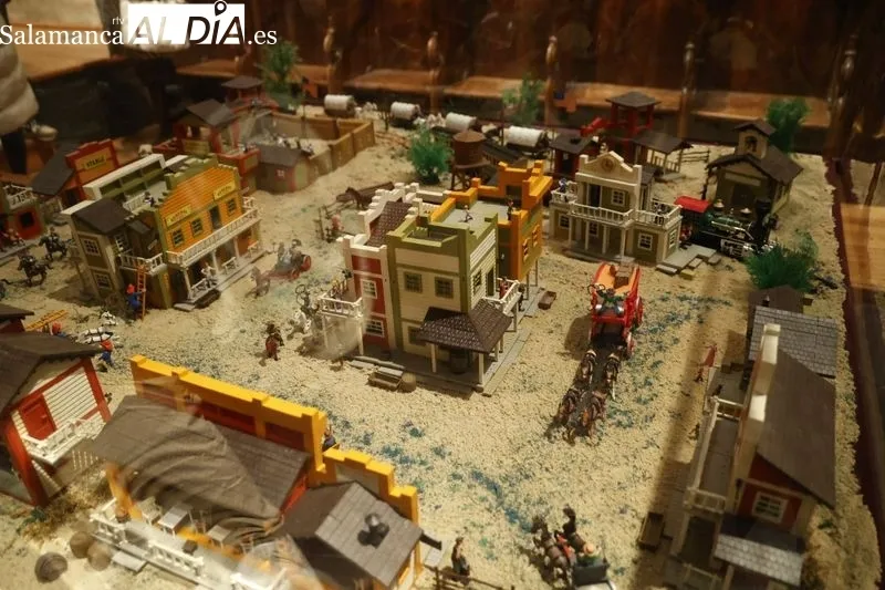 Exposición “Construyendo en miniatura”, organizada por la Asociación Exin Castillos y West, en el Museo de Pintura Medieval de Santa Clara. Foto de David Sañudo
