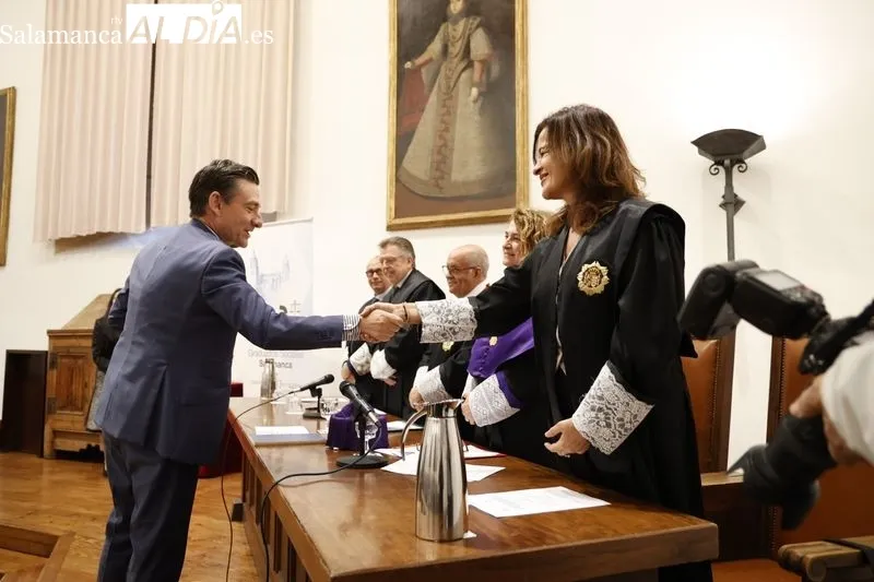 Acto institucional del Colegio Oficial de Graduados Sociales de Salamanca en el edificio histórico de la USAL. Foto de David Sañudo