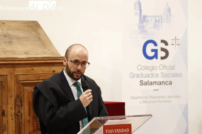 Acto institucional del Colegio Oficial de Graduados Sociales de Salamanca en el edificio histórico de la USAL. Foto de David Sañudo