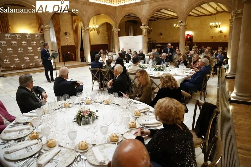 Entrega de la Insignia de Oro del Casino de Salamanca a Pedro Méndez. Foto David Sañudo