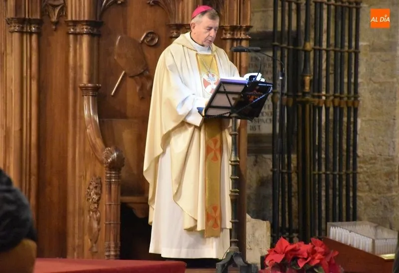 El obispo José Luis Retana en la misa de Navidad en la Catedral de Ciudad Rodrigo. Foto David Rodríguez