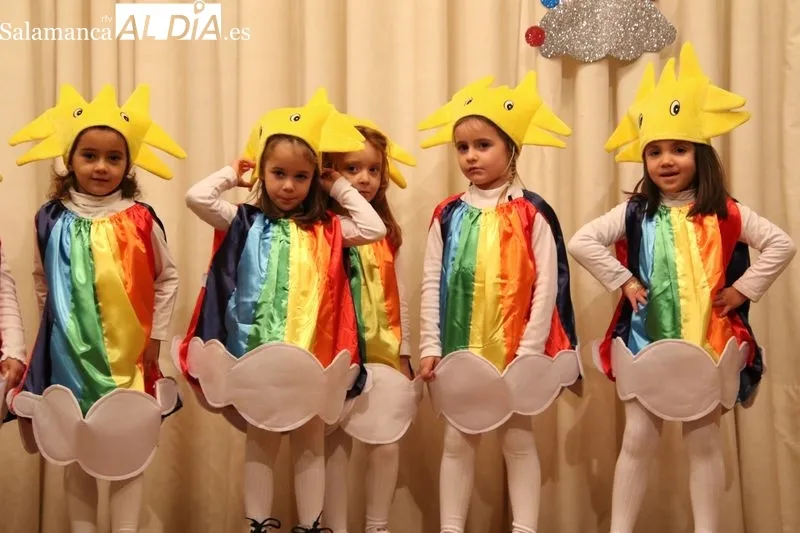 Foto 16 - Arrancan las actuaciones navide&ntilde;as en el Colegio Santa Isabel