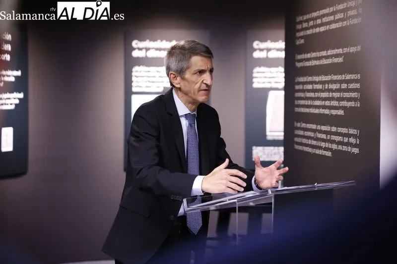 Inauguración del Centro de Educación Financiera Edufinet de Salamanca, una iniciativa promovida por el Proyecto Edufinet de Unicaja, con la colaboración de la Fundación Caja Duero. Foto de David Sañudo