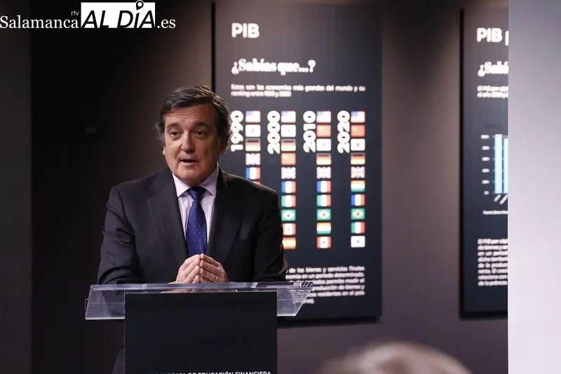 Inauguración del Centro de Educación Financiera Edufinet de Salamanca, una iniciativa promovida por el Proyecto Edufinet de Unicaja, con la colaboración de la Fundación Caja Duero. Foto de David Sañudo
