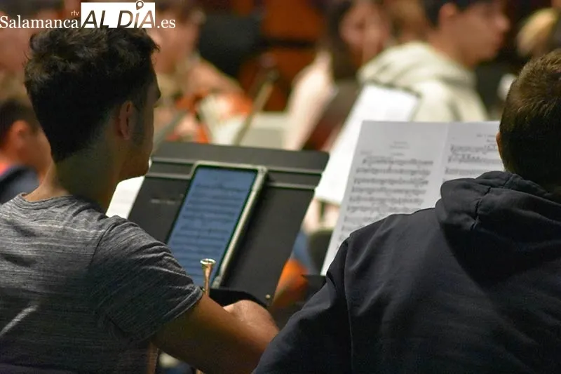 Ensayo de la Joven Orquesta Sinfónica Ciudad de Salamanca. Foto FerCyborg