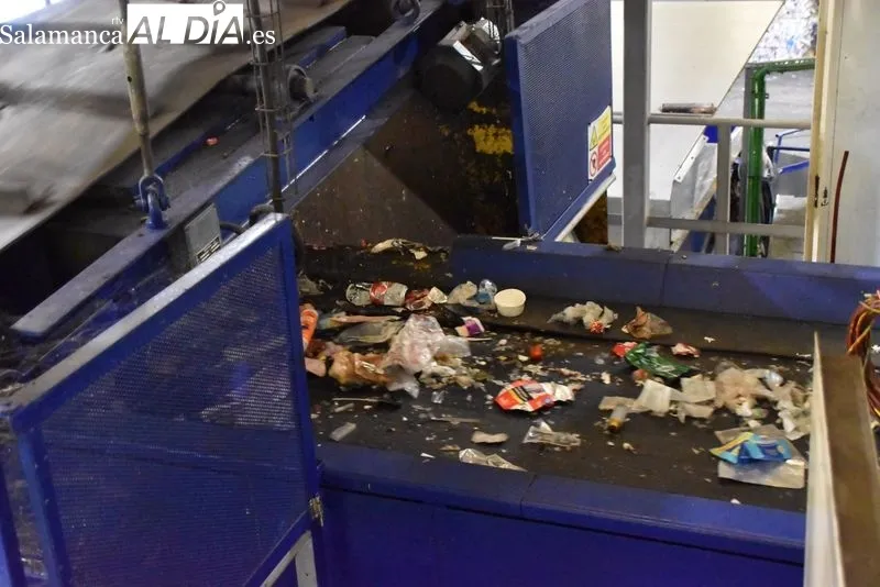 Planta de selección de envases de Salamanca, gestionada por Ecoembes y que recibe cada mes 250 toneladas de material. Foto de Vanesa Martins