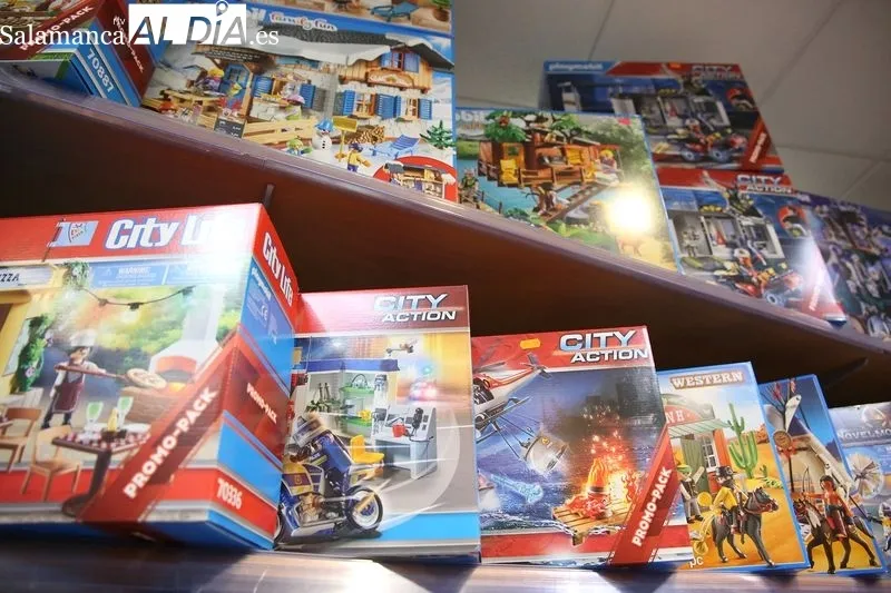 Foto 2 - Regalos Cosas: una referencia en la Navidad de Alba de Tormes