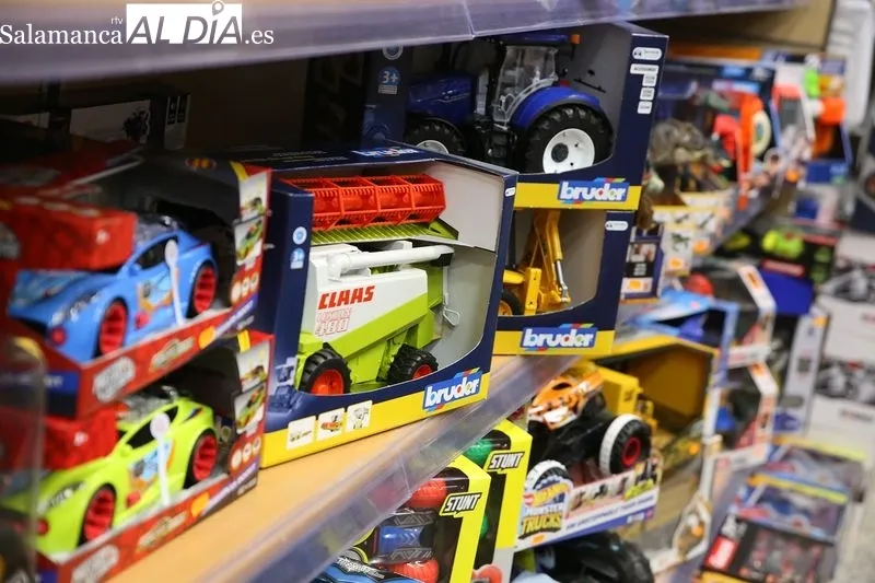 Foto 4 - Regalos Cosas: una referencia en la Navidad de Alba de Tormes