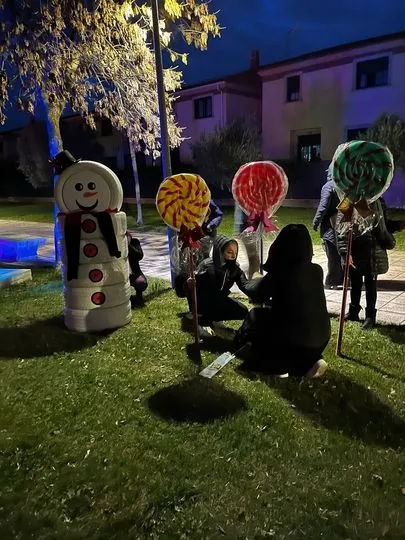 Doñinos luce su decoración navideña
