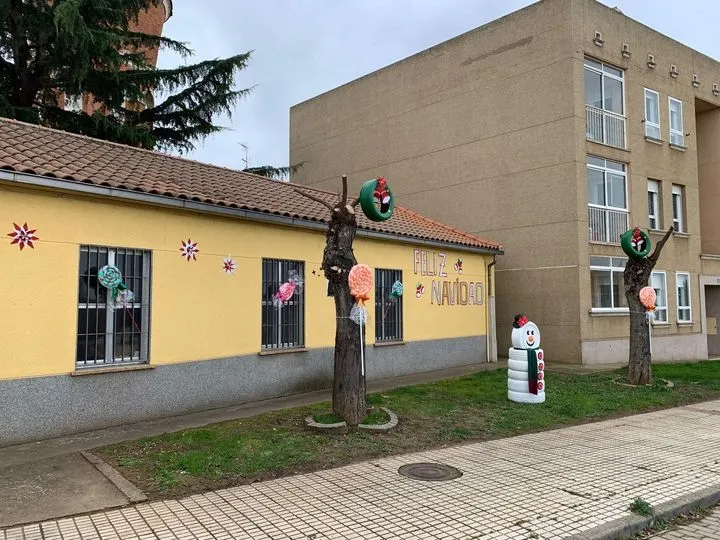 Doñinos luce su decoración navideña