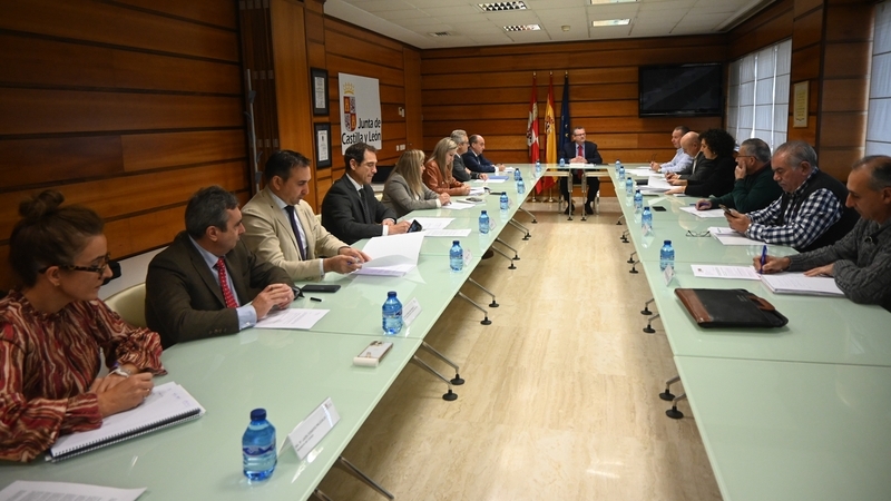 La Consejería de Agricultura y Ganadería avanza con las OPAs una postura común sobre la flexibilización de la PAC