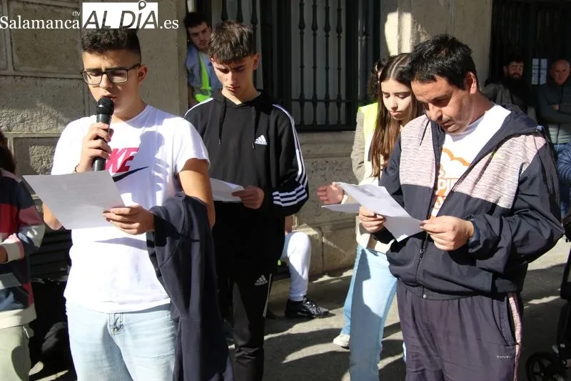 Foto 10 - Centros educativos de Alba de Tormes se suman al D&iacute;a Escolar de la No Violencia y la Paz