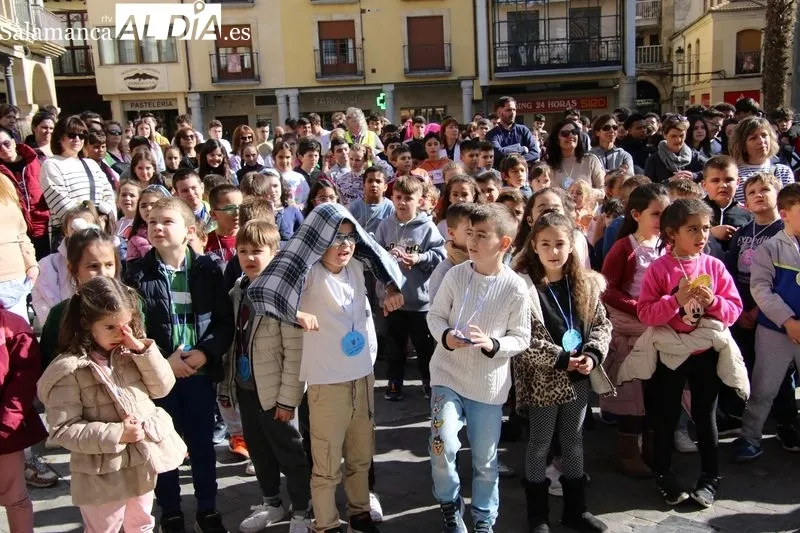 Foto 7 - Centros educativos de Alba de Tormes se suman al D&iacute;a Escolar de la No Violencia y la Paz