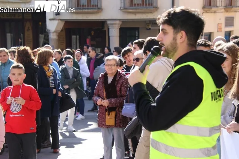 Foto 6 - Centros educativos de Alba de Tormes se suman al D&iacute;a Escolar de la No Violencia y la Paz