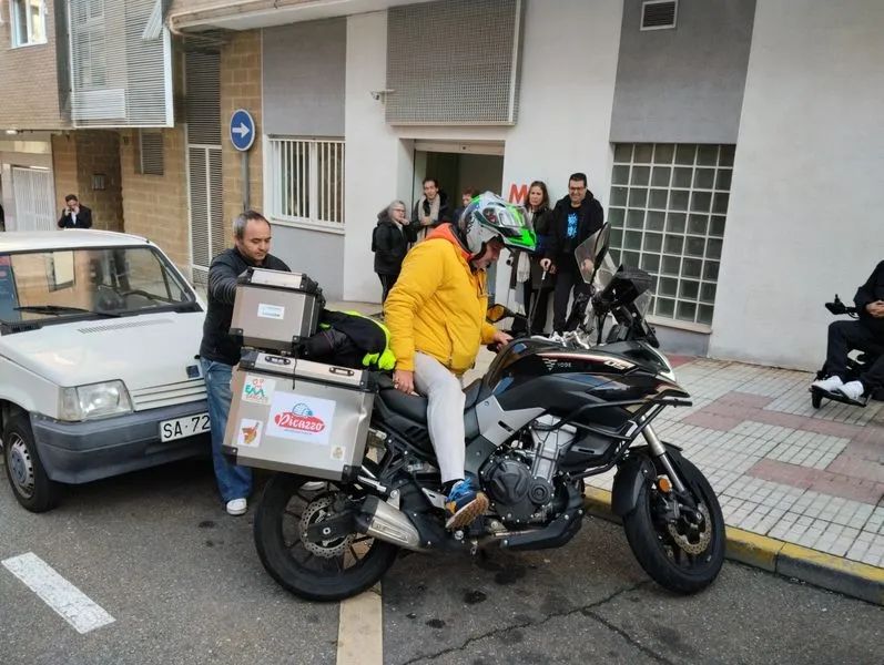 Llegada de Prudencio a la sede de ASDEM 