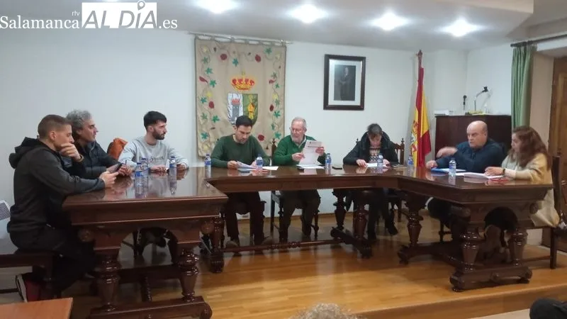Un momento de la sesión plenaria celebrada la noche del viernes, 26 de enero