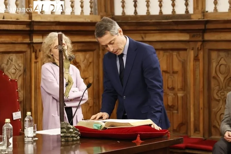 Toma de Posesión de los vicerrectores, secretaria general y decanos de la Universidad Pontificia de Salamanca | FOTOS: David Sañudo 