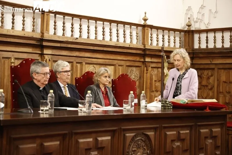 Toma de Posesión de los vicerrectores, secretaria general y decanos de la Universidad Pontificia de Salamanca | FOTOS: David Sañudo 