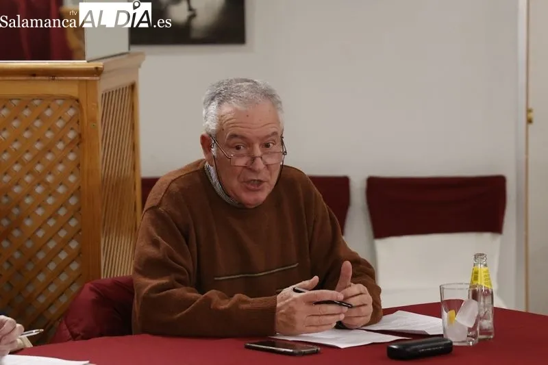 La sexualidad en la tercera edad, tema de debate en la tertulia Rona Dalba celebrada este martes. Fotos: David Sañudo