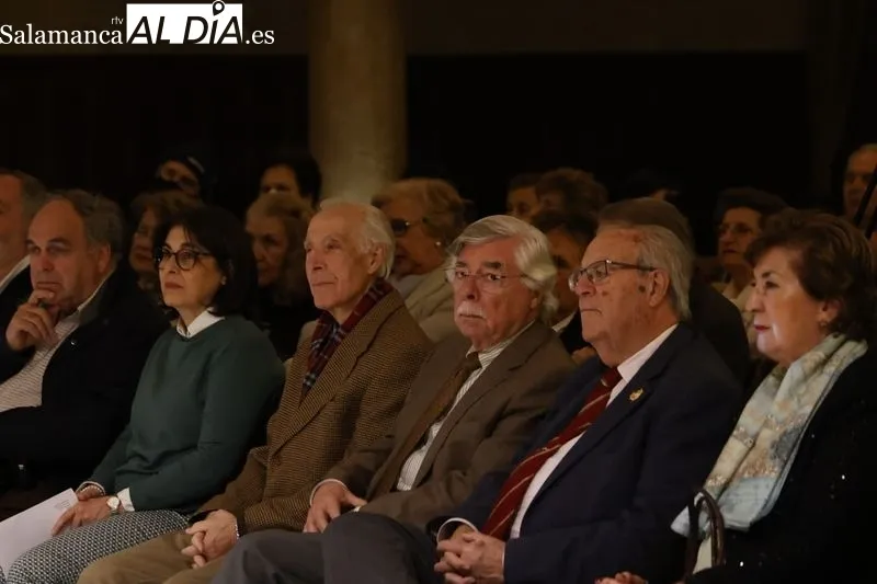 'Una Salamanca para contar', recital poético en el Casino de Salamanca. Fotos: David Sañudo