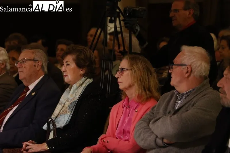'Una Salamanca para contar', recital poético en el Casino de Salamanca. Fotos: David Sañudo