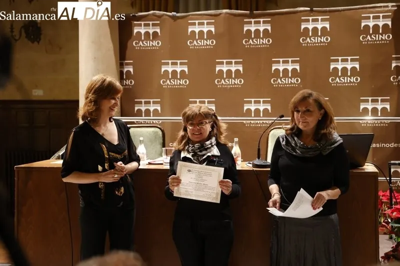 'Una Salamanca para contar', recital poético en el Casino de Salamanca. Fotos: David Sañudo