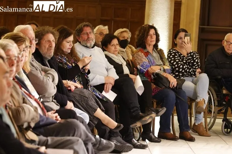 'Una Salamanca para contar', recital poético en el Casino de Salamanca. Fotos: David Sañudo