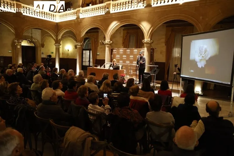 'Una Salamanca para contar', recital poético en el Casino de Salamanca. Fotos: David Sañudo