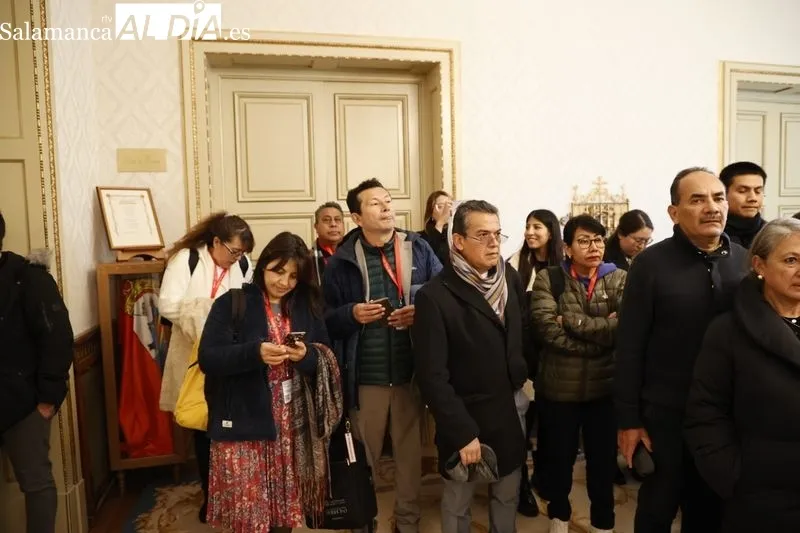 El alcalde recibe a participantes en la LII edición de los Cursos de Especialización en Derecho | FOTOS: David Sañudo 