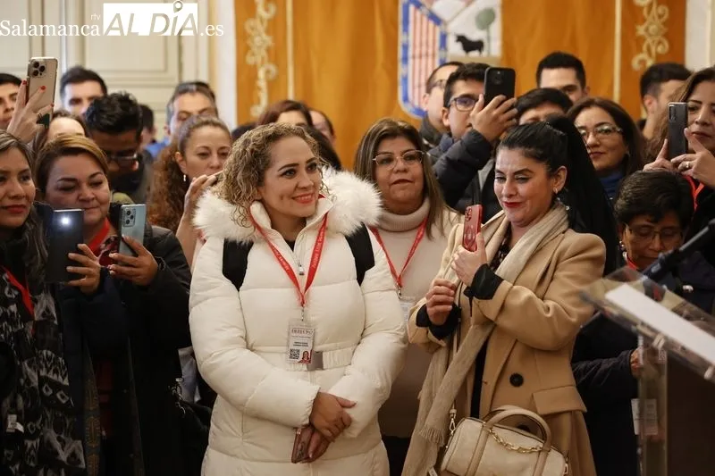 El alcalde recibe a participantes en la LII edición de los Cursos de Especialización en Derecho | FOTOS: David Sañudo 
