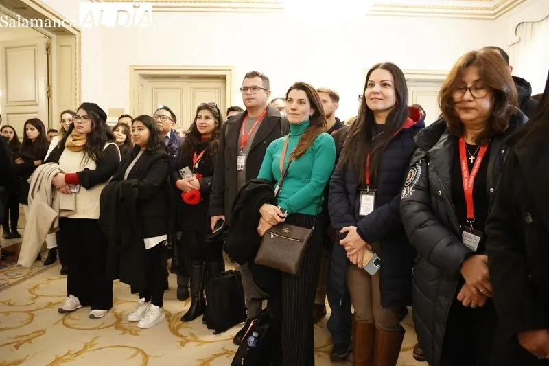El alcalde recibe a participantes en la LII edición de los Cursos de Especialización en Derecho | FOTOS: David Sañudo 