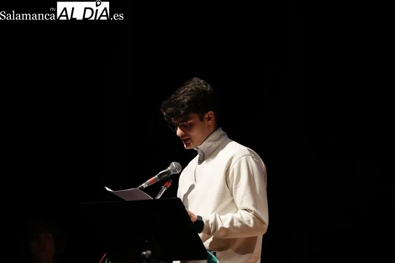 'Poesía por Palestina. Versos contra el genocidio' en la Torrente Ballester de Salamanca. Fotos: David Sañudo