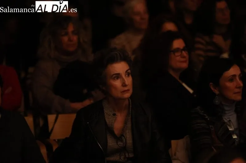 'Poesía por Palestina. Versos contra el genocidio' en la Torrente Ballester de Salamanca. Fotos: David Sañudo