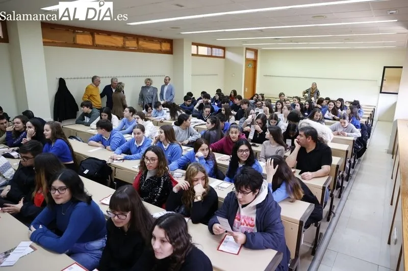 Actividad ‘Ciudad del saber, ciudad universitaria: muchas profesiones para elegir tu futuro’ | FOTOS: David Sañudo 