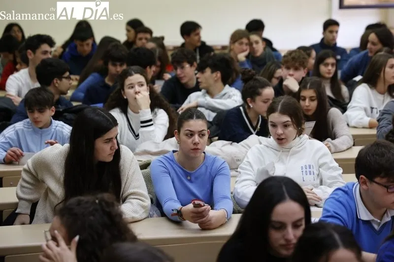Actividad ‘Ciudad del saber, ciudad universitaria: muchas profesiones para elegir tu futuro’ | FOTOS: David Sañudo 