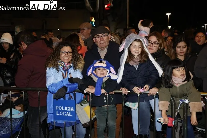 Imágenes de los asistentes a la Cabalgata de los Reyes Magos. Fotos: David Sañudo.