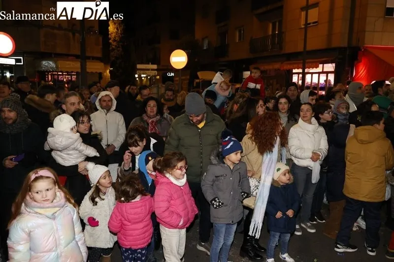 Imágenes de los asistentes a la Cabalgata de los Reyes Magos. Fotos: David Sañudo.