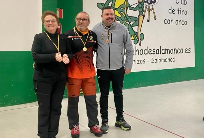 Foto 2 - Jos&eacute; Prieto y Jes&uacute;s Marcos suben al podio en el Provincial de Tiro con Arco