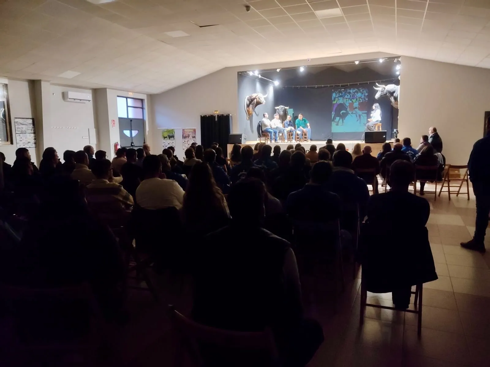 La asociación Pasión Taurina Babilafuente ha presentado el V Toro de San Blas
