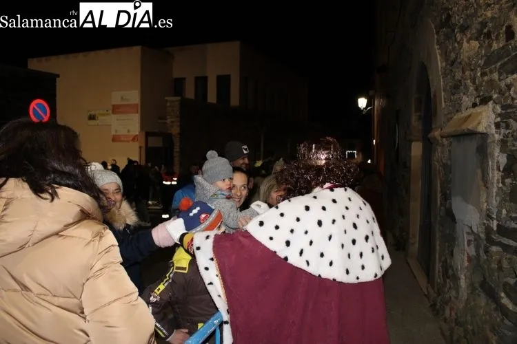 Foto 11 - La cabalgata de los Reyes Magos llena de alegr&iacute;a las calles&nbsp;