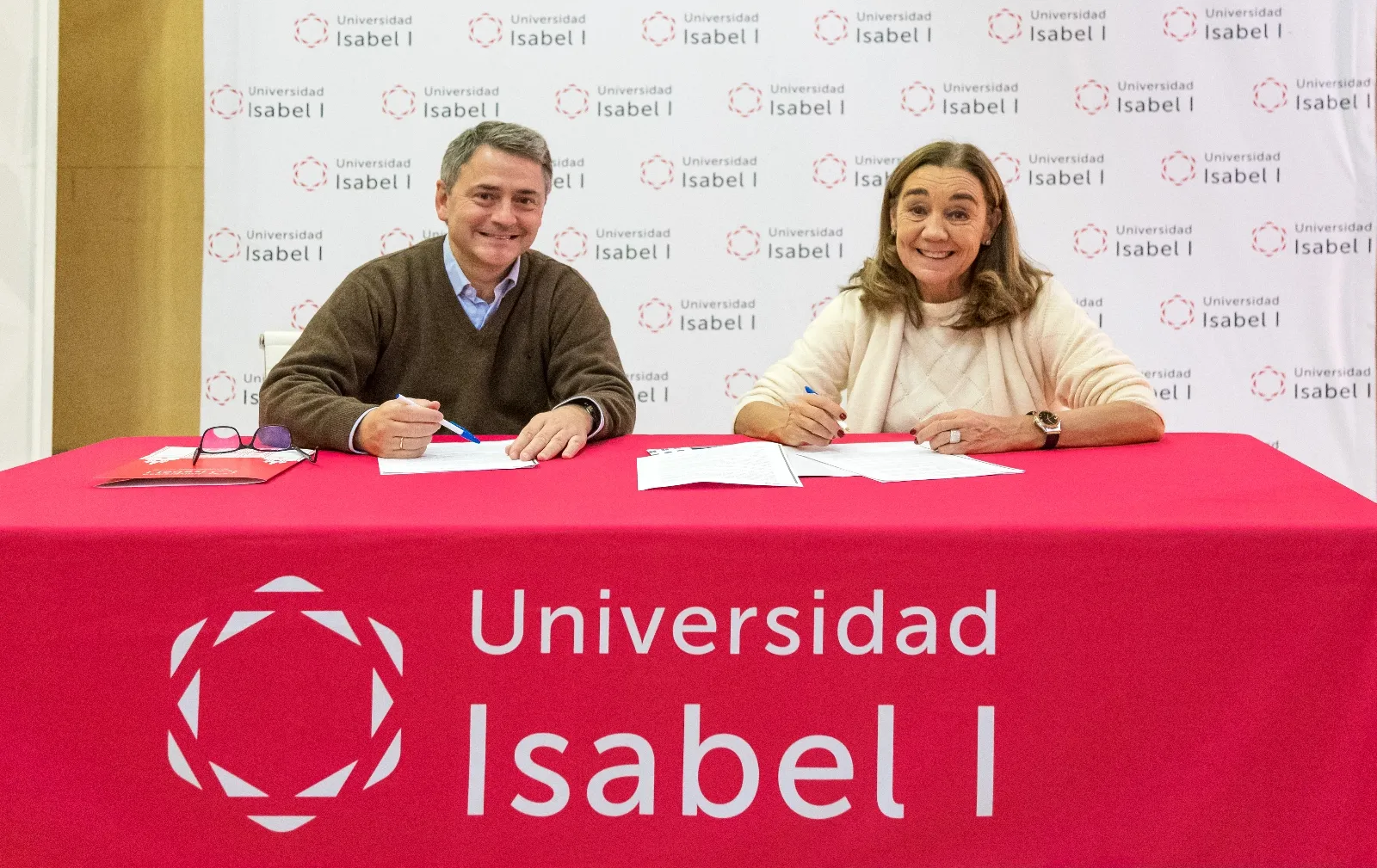 Foto 2 - Nuevo convenio de colaboraci&oacute;n para impulsar la innovaci&oacute;n y el emprendimiento