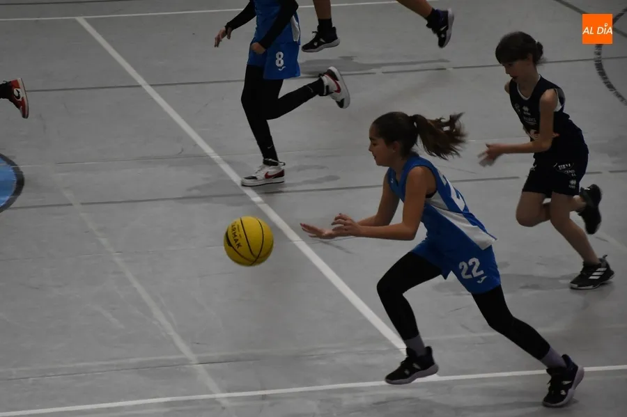 Foto 8 - #M [27-28 ENE] 1&ordf; victoria ante su afici&oacute;n del Alev&iacute;n de la Escuela de Baloncesto de Ciudad Rodrigo