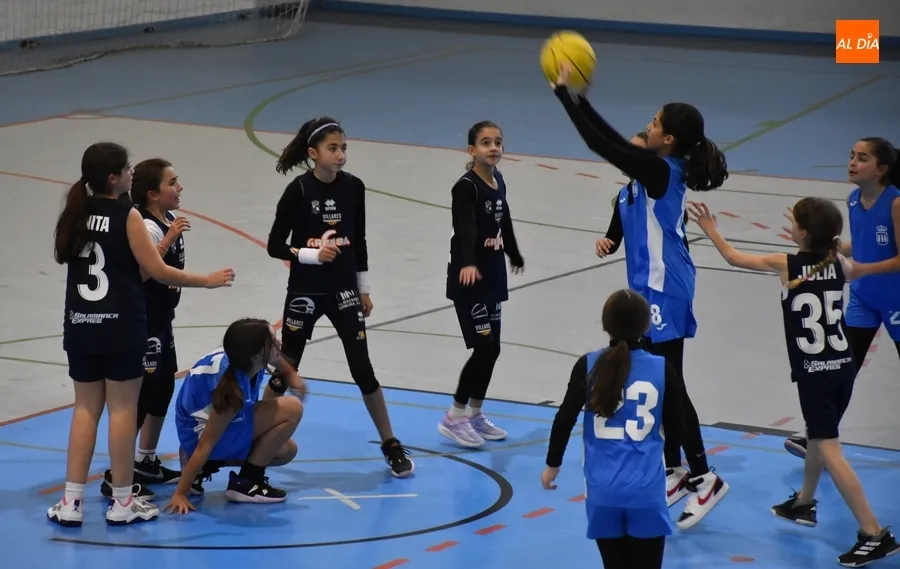Foto 11 - #M [27-28 ENE] 1&ordf; victoria ante su afici&oacute;n del Alev&iacute;n de la Escuela de Baloncesto de Ciudad Rodrigo