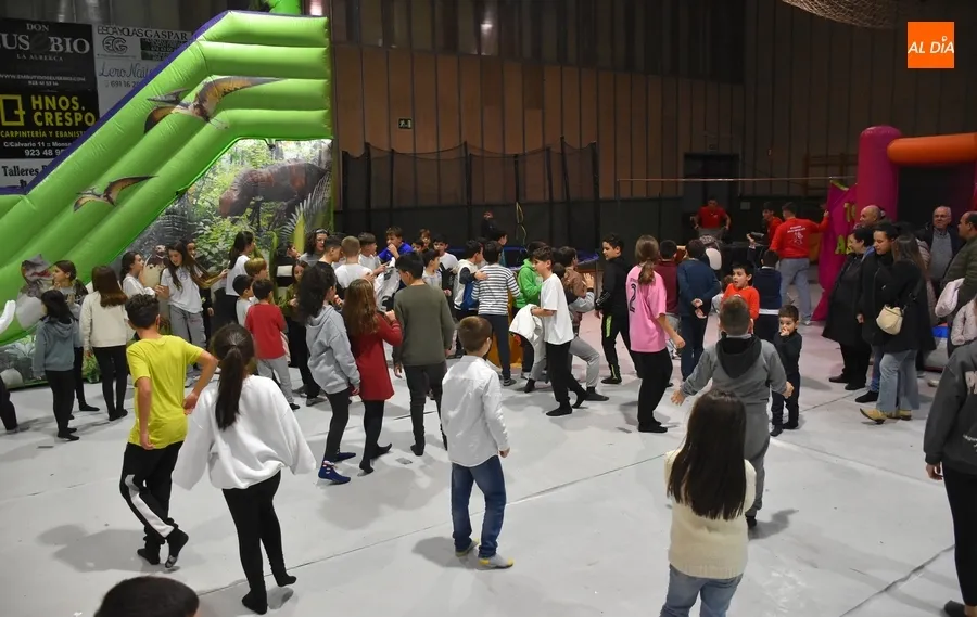 Foto 3 - Navilandia se despide con el primer encierro del 2024 en Ciudad Rodrigo
