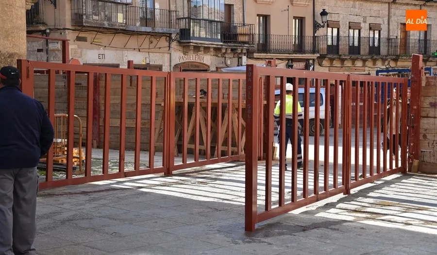 Foto 2 - As&iacute; luce la nueva puerta de seguridad de la R&uacute;a del Sol, con forma de &lsquo;caja&rsquo;